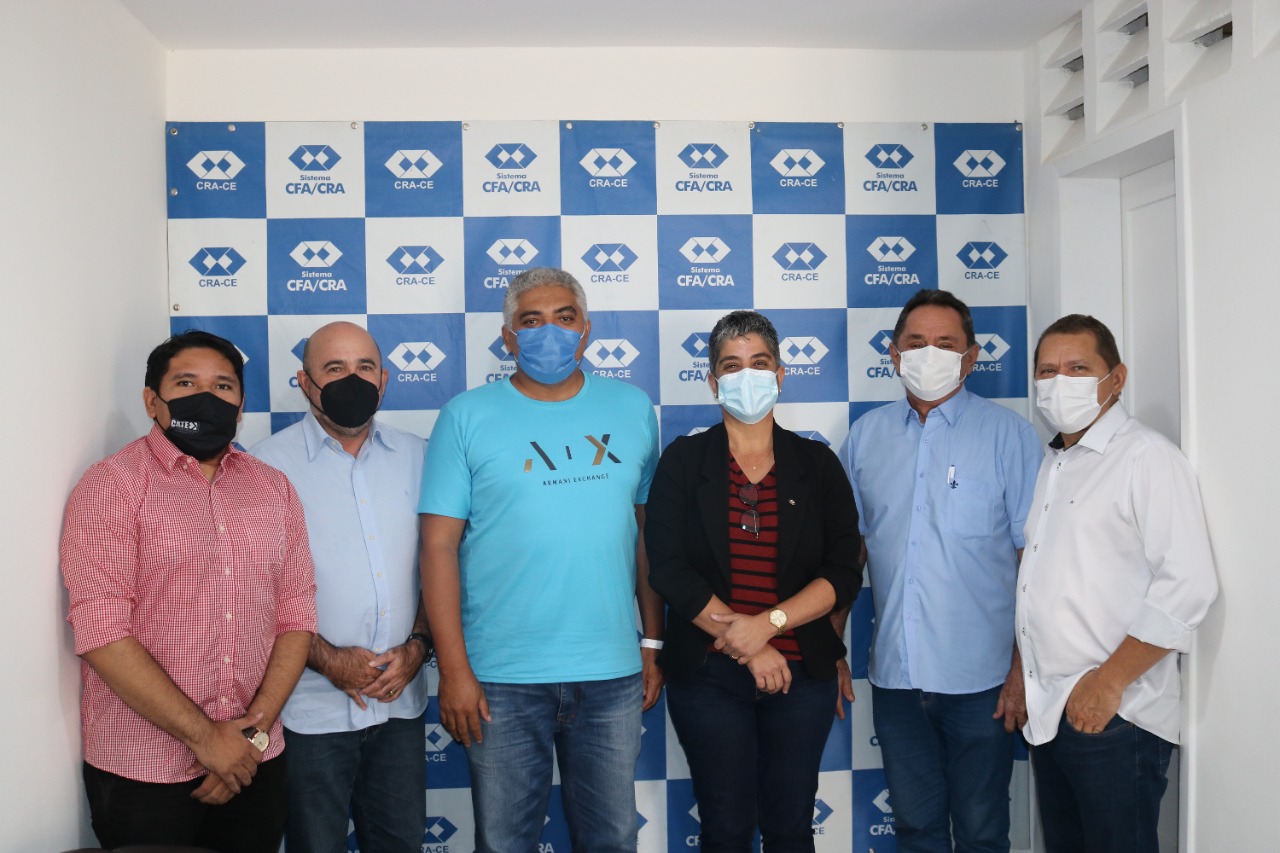 Presidente do CRA-MA participa de plenária no Ceará